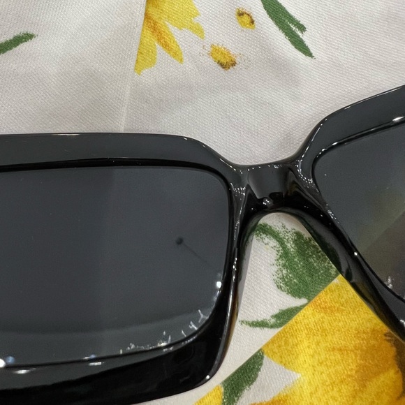 Chanel Sunglasses - Picture 8 of 9